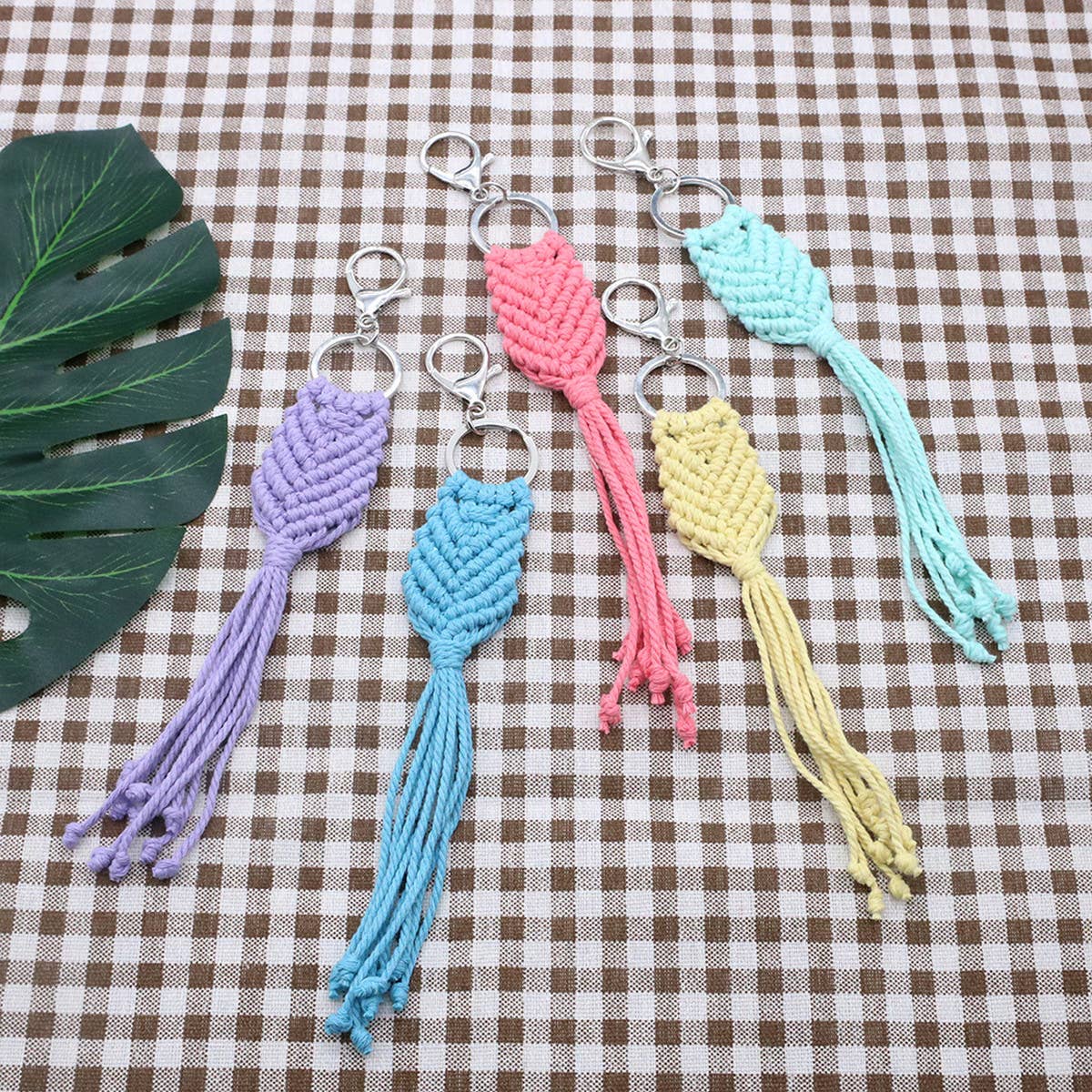 HANDCRAFTED BRAIDED KEY RING KEYCHAIN_CWMM1580