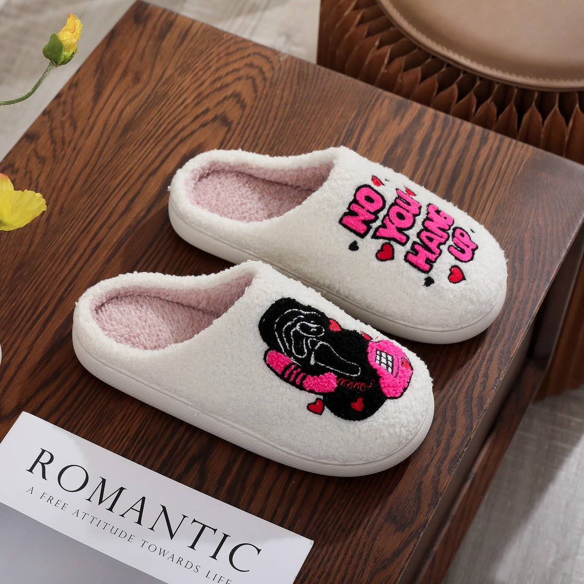 HALLOWEEN SKULL EMBROIDERED PLUSH SLIPPERS_CWSHF00221