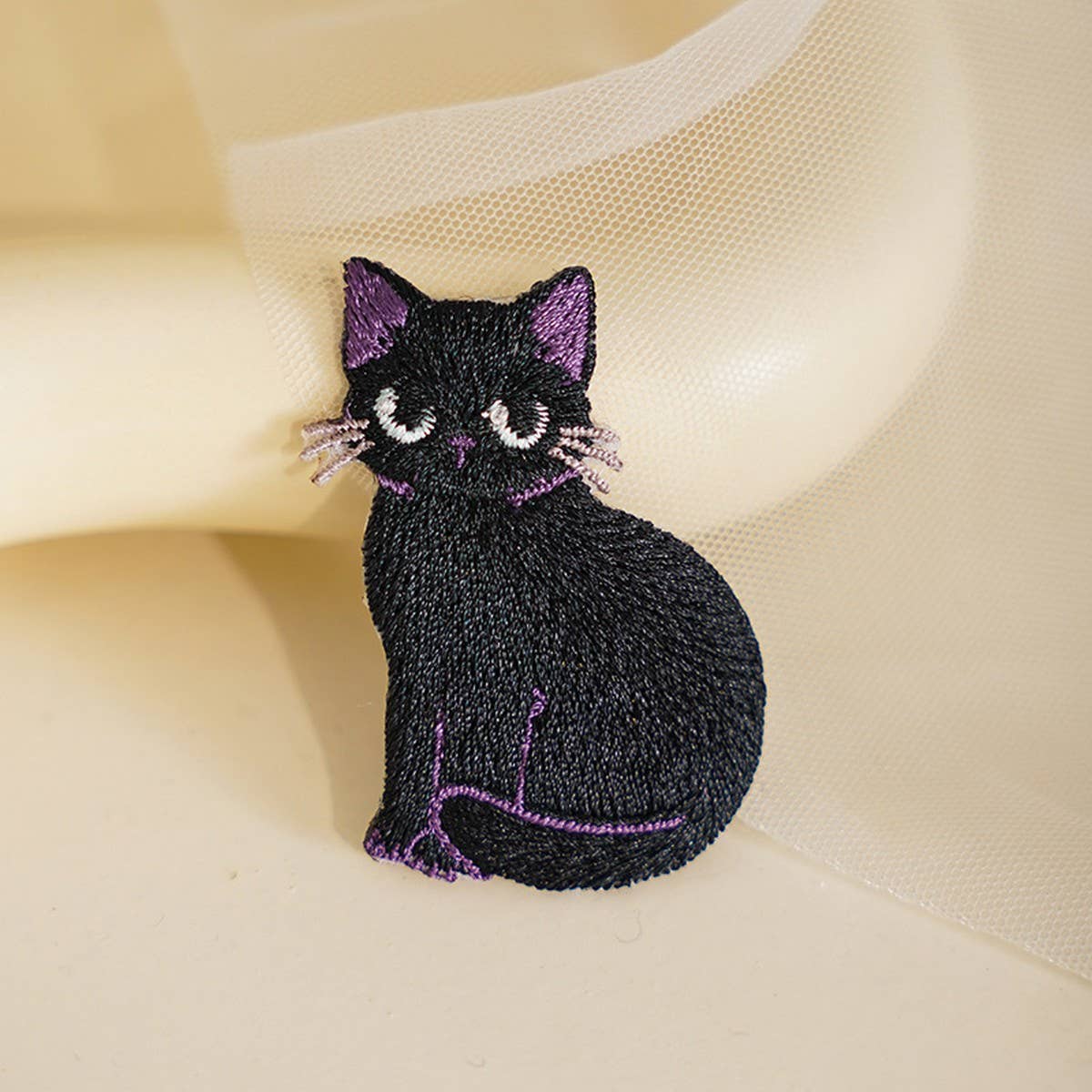 3D CAT EMBROIDERED IRON ON PATCH FOR STAIN REPAIR_CWMM5921