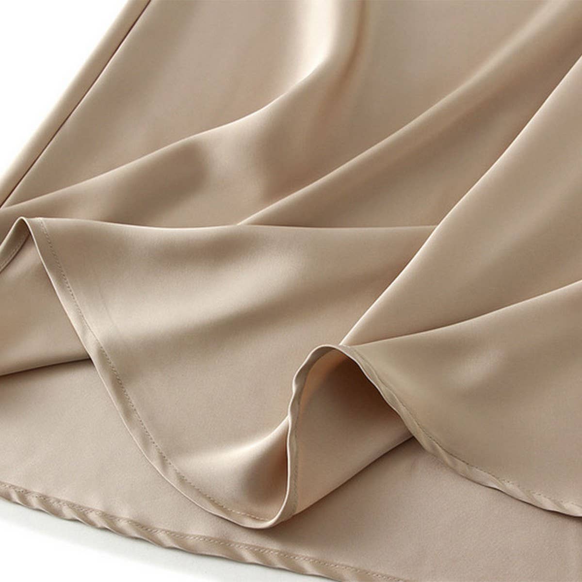 SILKY HIGH WAIST FISHTAIL BODYCON MIDI SKIRT_CWBMS0368