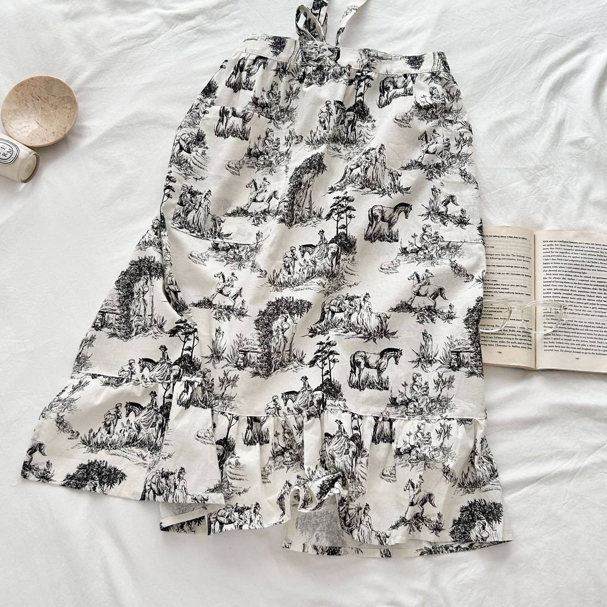 RETRO HALF LENGTH LANDSCAPE APRON_CWMM5834