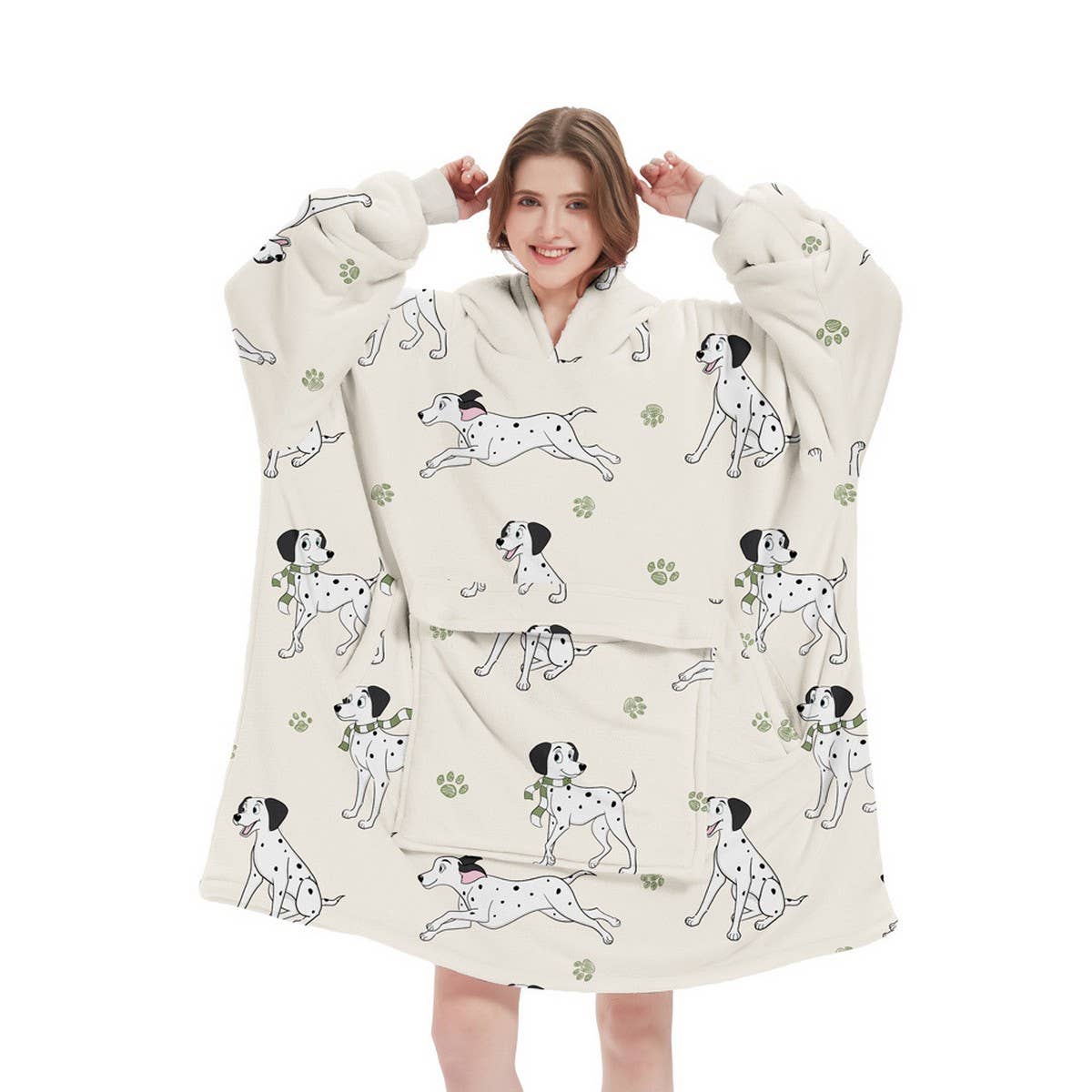 OUTDOOR HOODIE BLANKET PULLOVER FOR QUEUE TV TIME_CWAHA6525