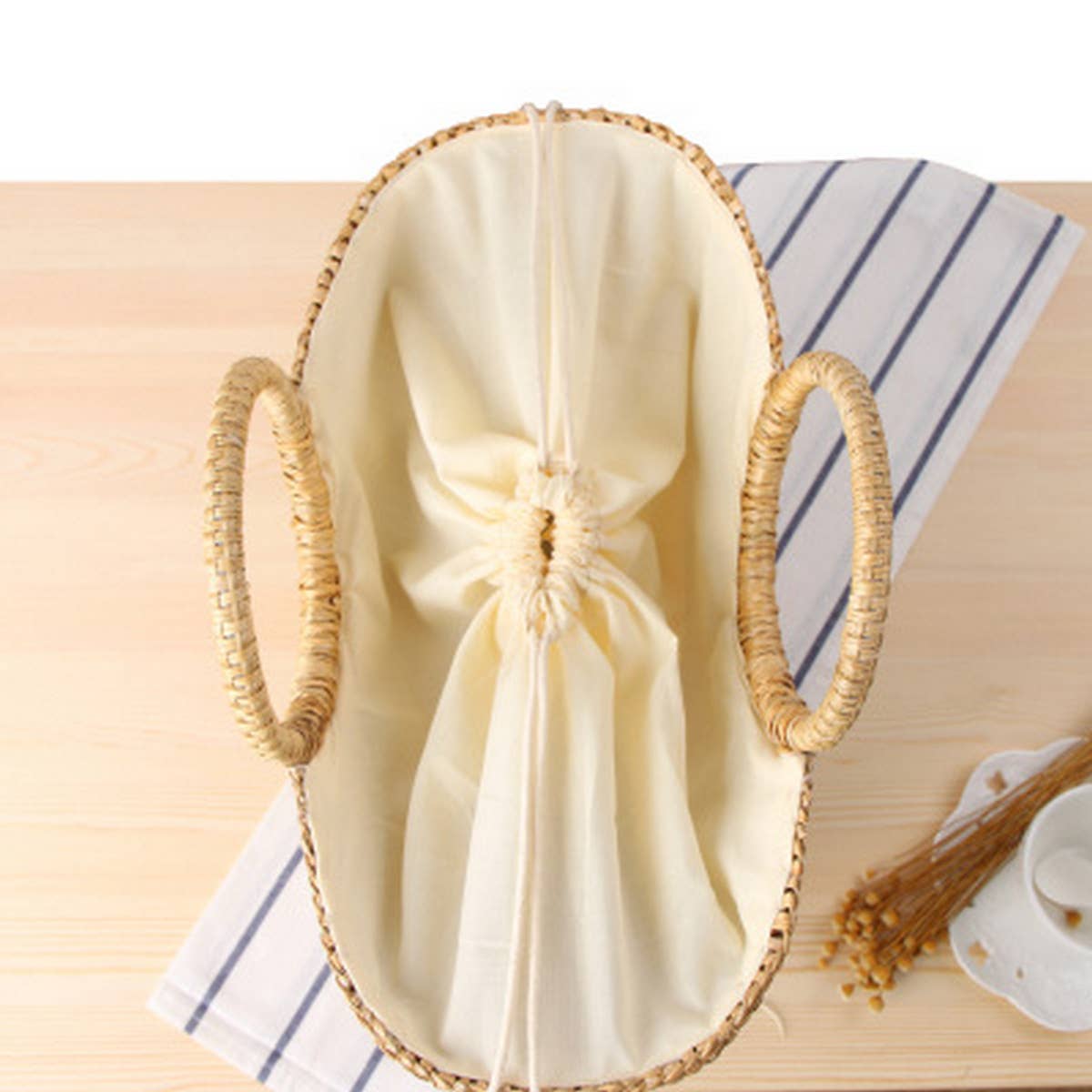 PORTABLE SEMI CIRCLE WOOL BALL WOVEN BAG_CWAB2117