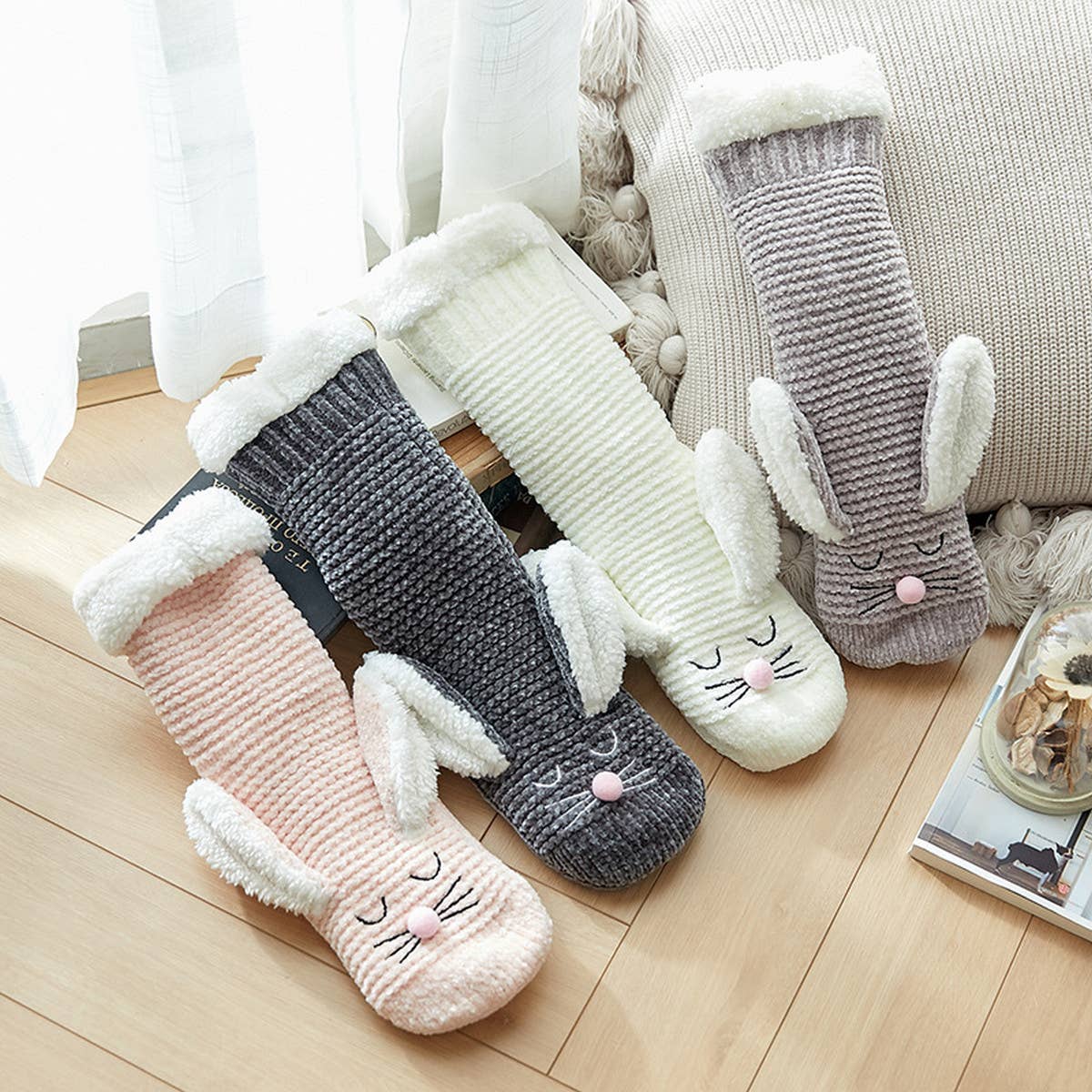 HOME RABBIT EARS WARM PLUSH INDOOR SLIPPERS_CWMS0721