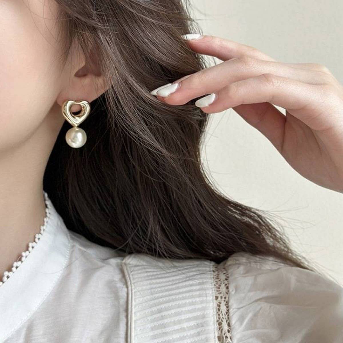 Valentines Day Fashion Retro Heart Pearl Earrings