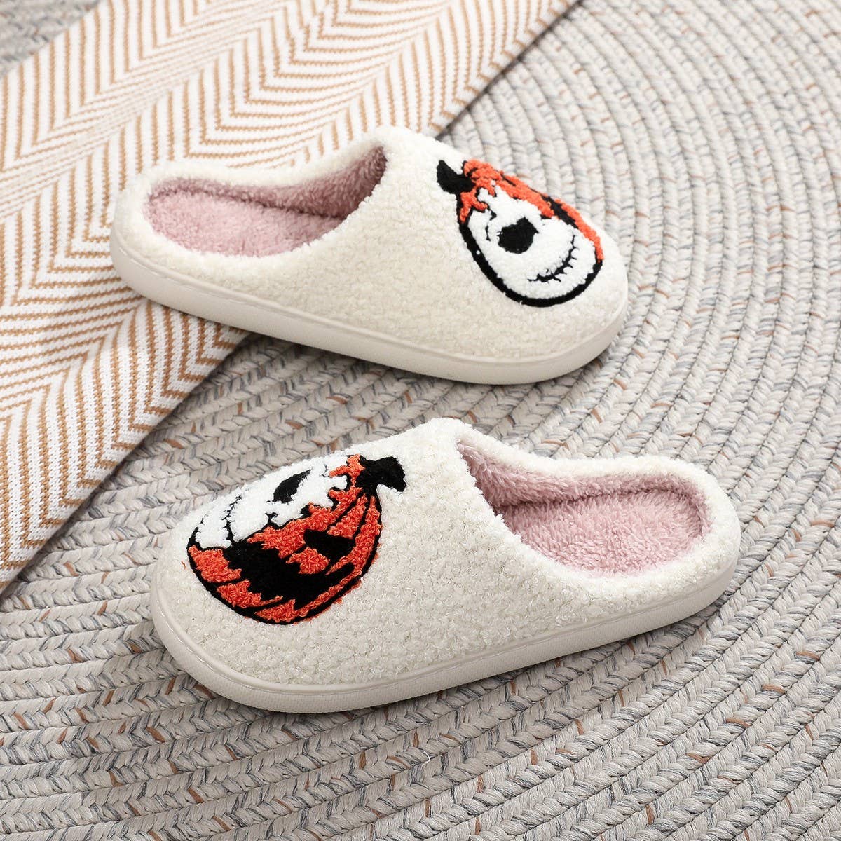 HALLOWEEN PUMPKIN EMBROIDERED COTTON SLIPPERS_CWSHS0857