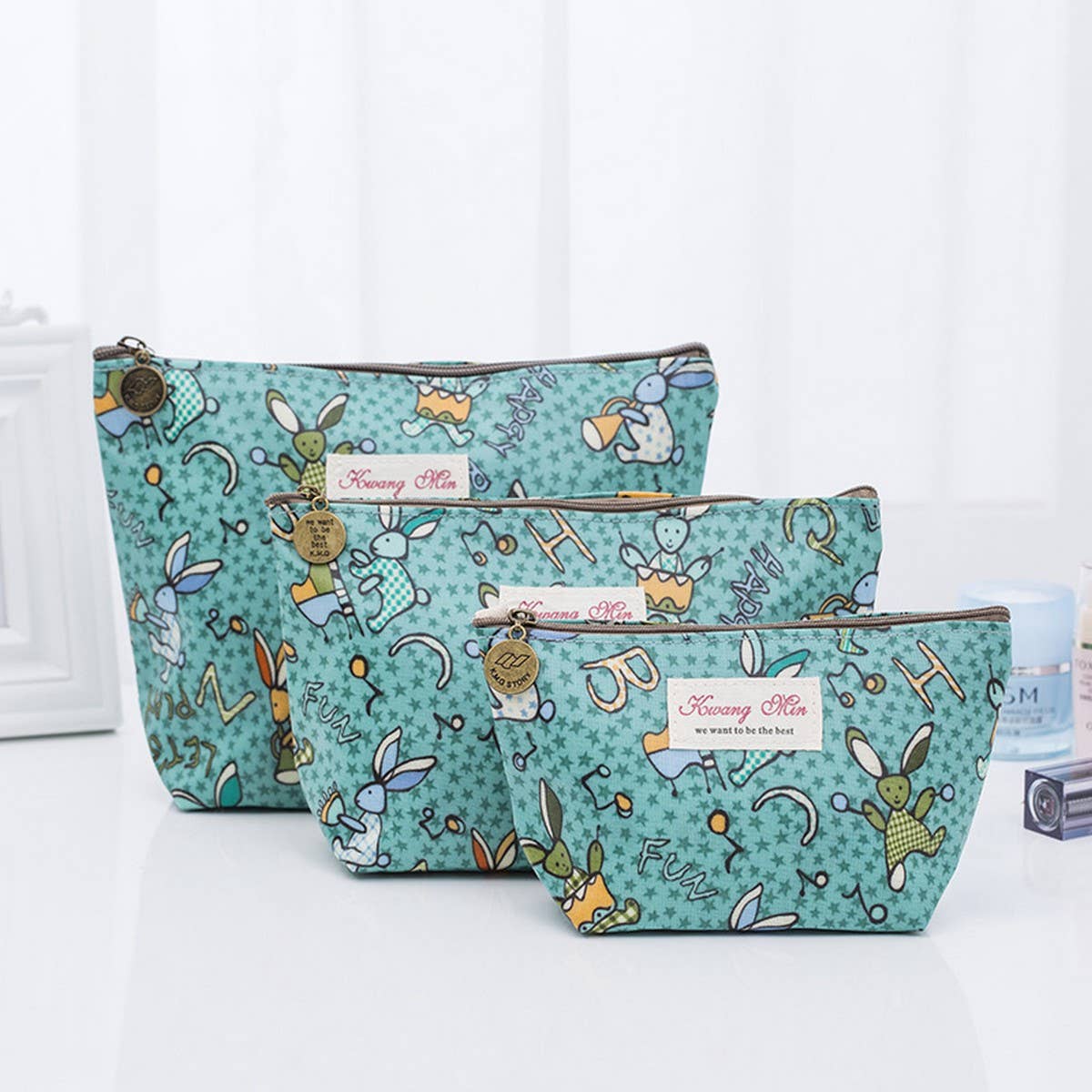 LARGE CAPACITY WATERPROOF STORAGE BAG MAKEUP BAG_CWAB1725