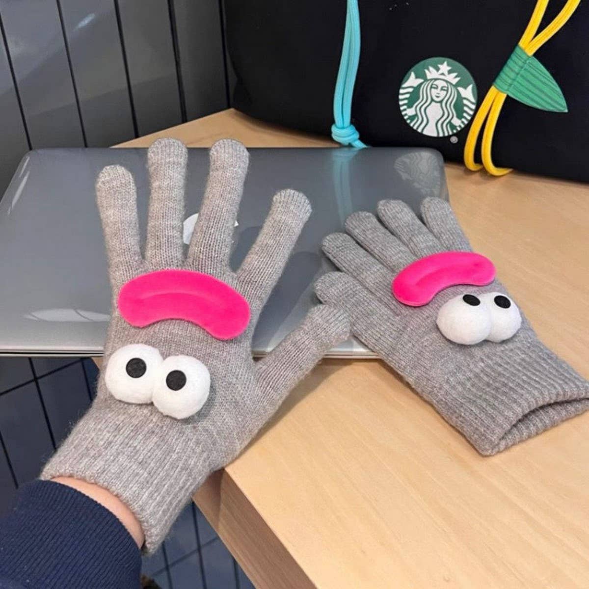 CARTOON KNITTED COLD PROOF TOUCH SCREEN GLOVES_CWAG0179