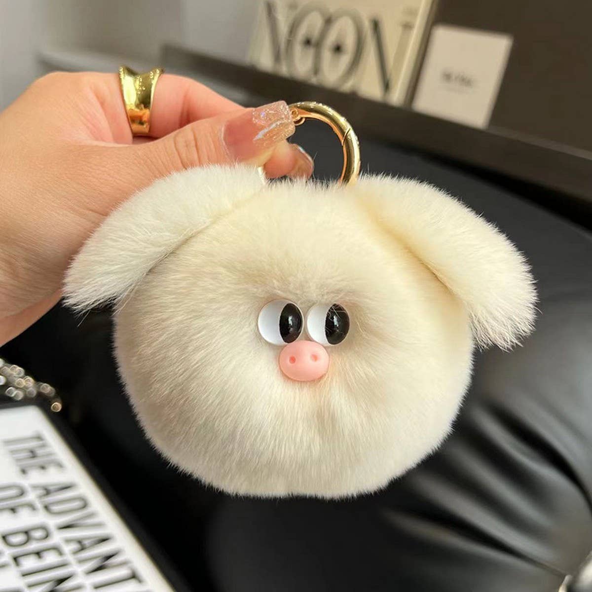 CUTE PIG PLUSH CAR KEYCHAIN BAG ACCESSORIES_CWMM2589