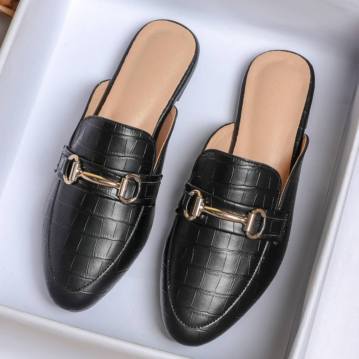 Women Large Size Crocodile Leather Flat Mules