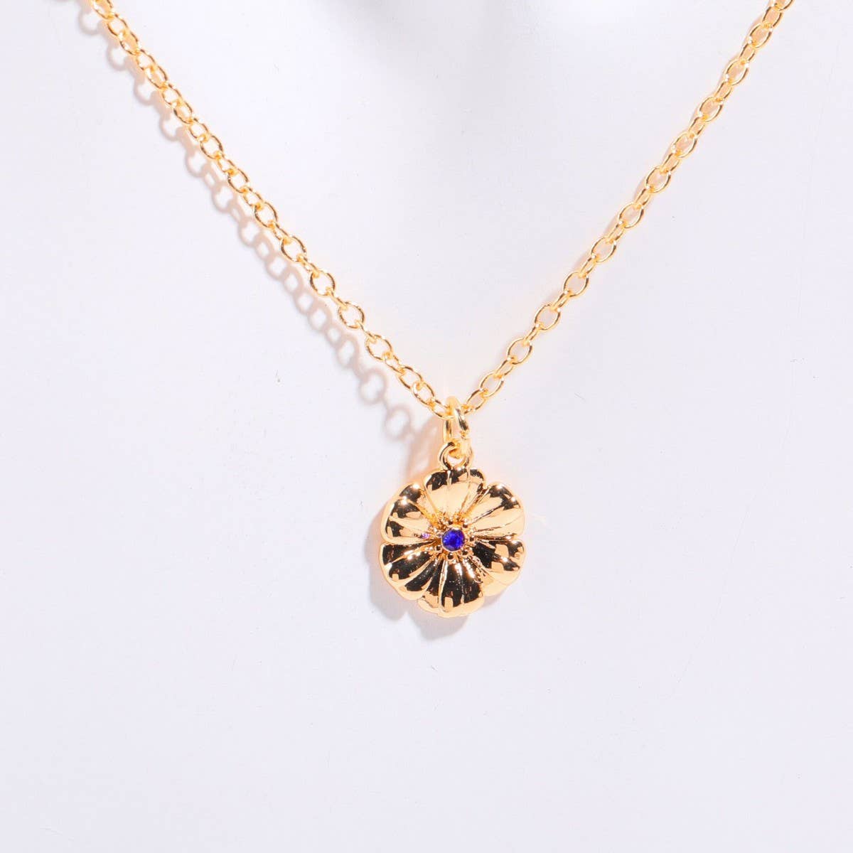 DECEMBER BIRTH FLOWER PENDANT NECKLACE_CWAJE1591