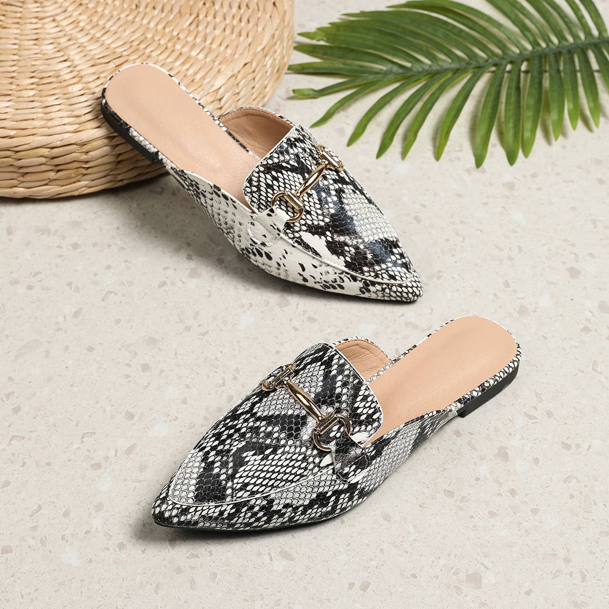 CASUAL SNAKE PRINT FLAT BOTTOM LAZY MULES_CWSHF0032