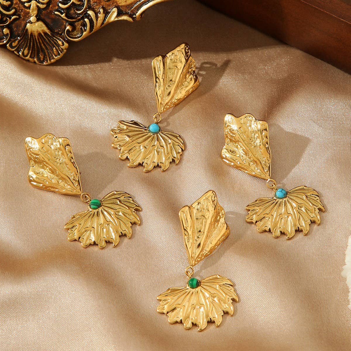 HOLLOW EARRINGS BUTTERFLY LEAF TEMPERAMENT EARRINGS_CWMM3660