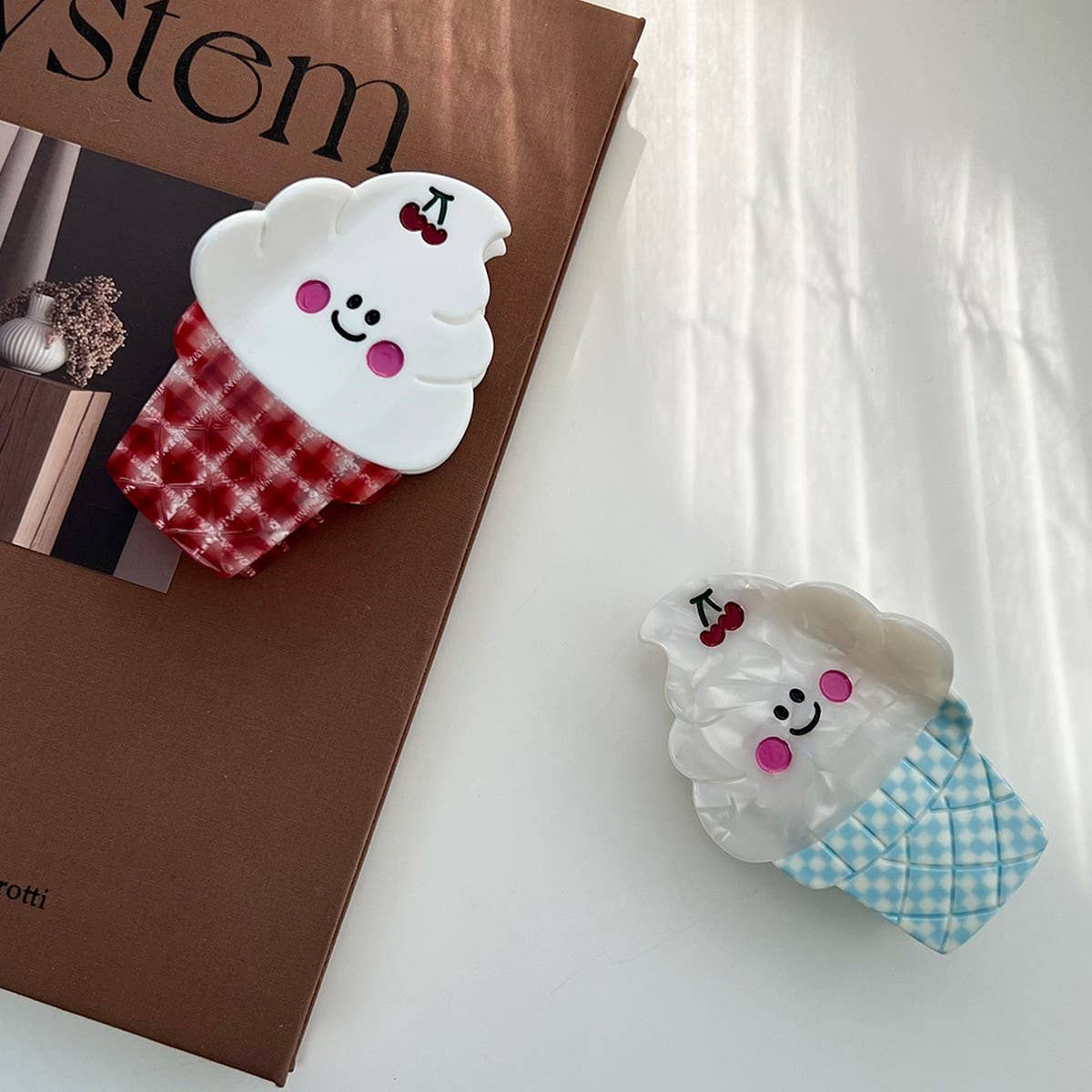 ICE CREAM CONE ACETATE HAIR CLAW CLIP_CWAHA5951
