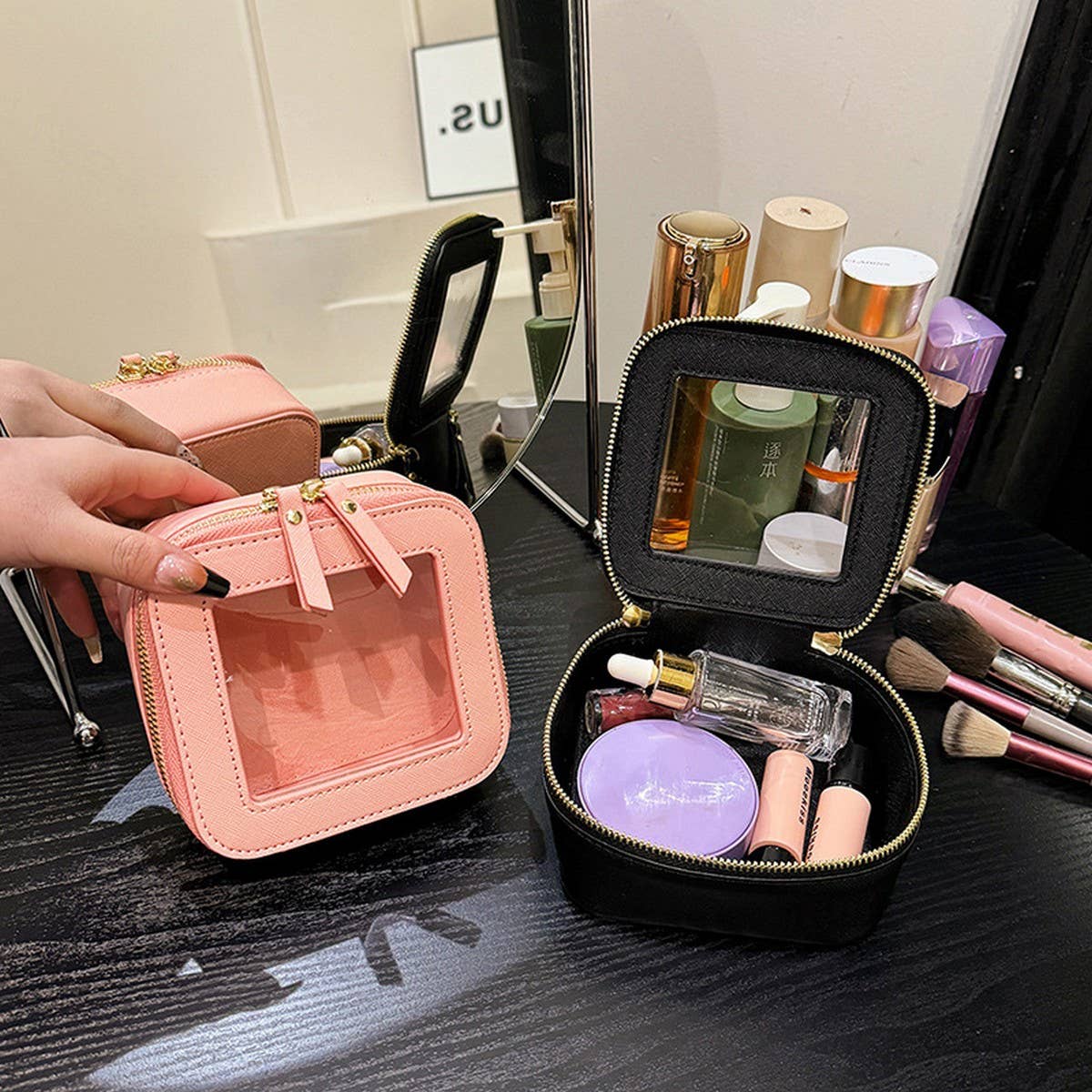 NEW SMALL TRANSPARENT COMMUTER COSMETIC BAG_CWAB4429