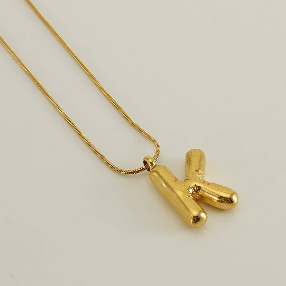 BALLOON STYLE 18K GOLD LETTER PENDANT NECKLACE_CWAJE0691