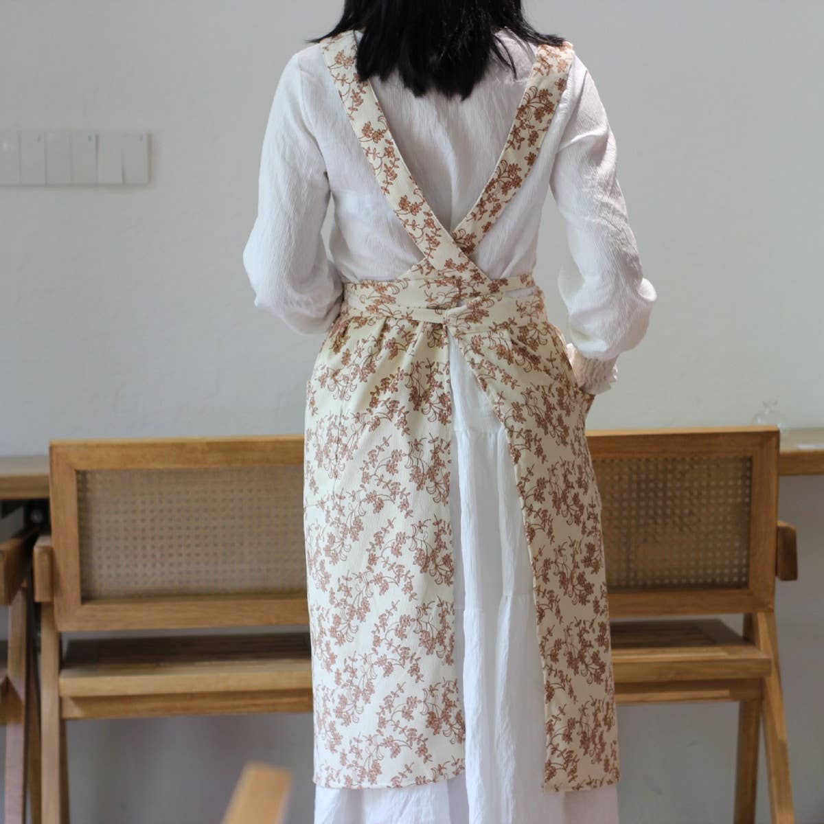 SIMPLE AND ELEGANT CORDUROY MATERIAL THICK APRON_CWMM5830