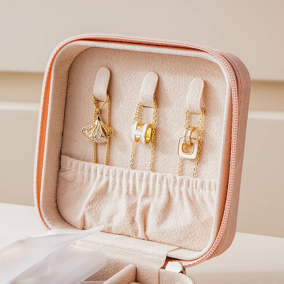 EXQUISITE PORTABLE JEWELRY STORAGE BOX_CWAJE1538