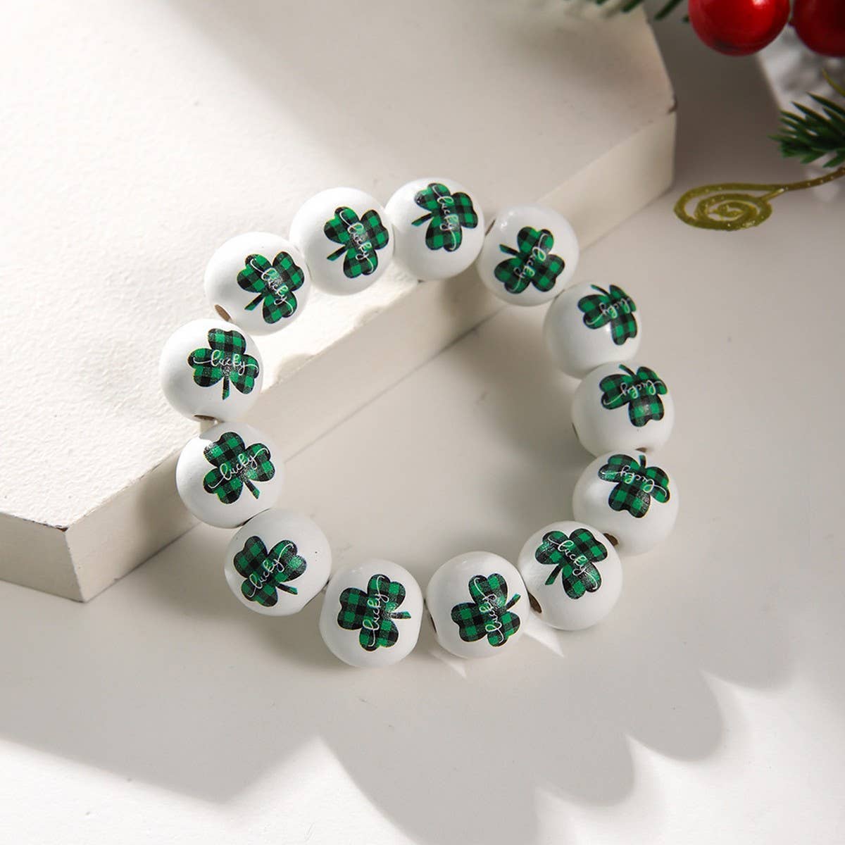 ST PATRICKS DAY WHITE WOOD BEAD BRACELET SET_CWMM3505
