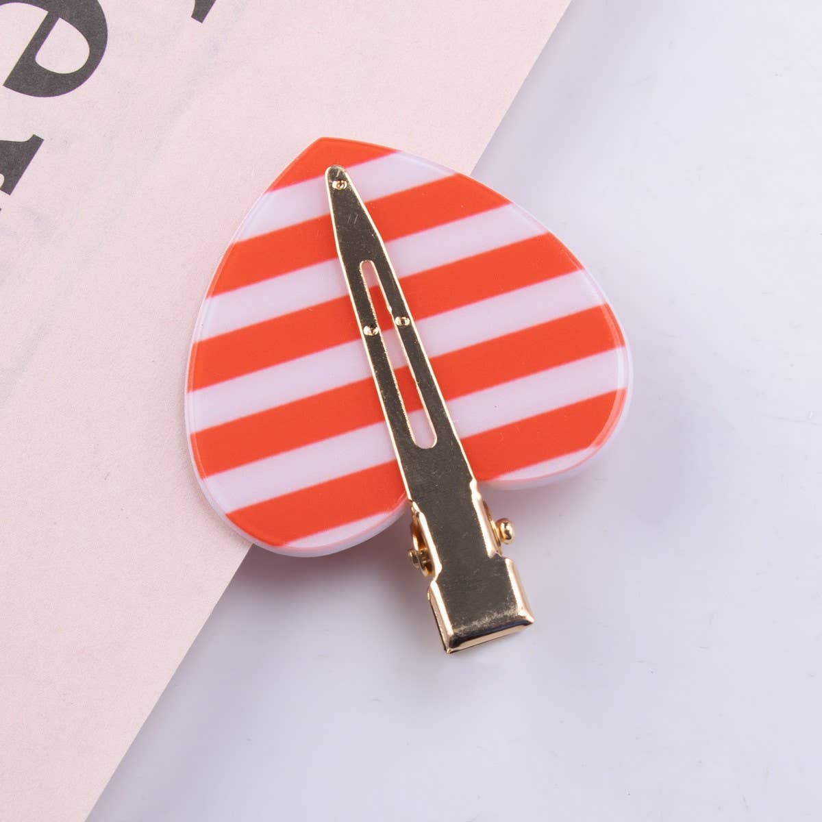Cwaha1247_American Flag Heart Shaped Hair Clips