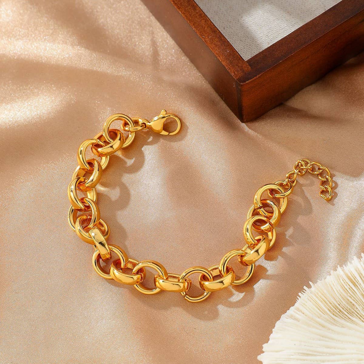 Versatile 18K Gold Titanium Steel Bracelet_Cwmm3719