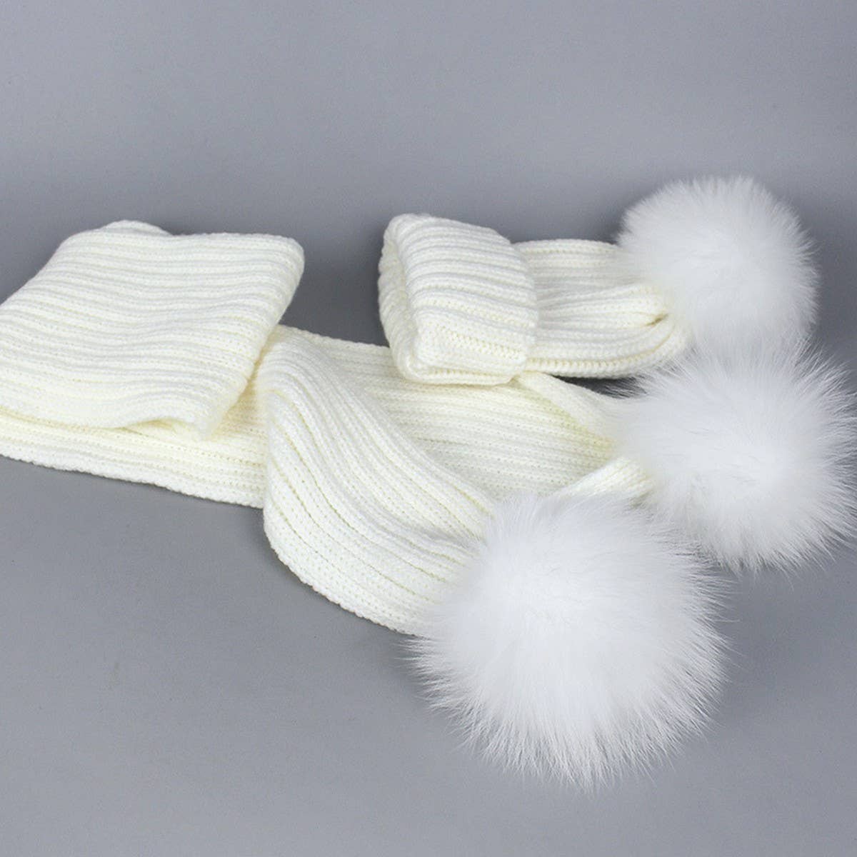 Winter Knit Scarf With Fox Fur Pom Poms_Cwasc03495