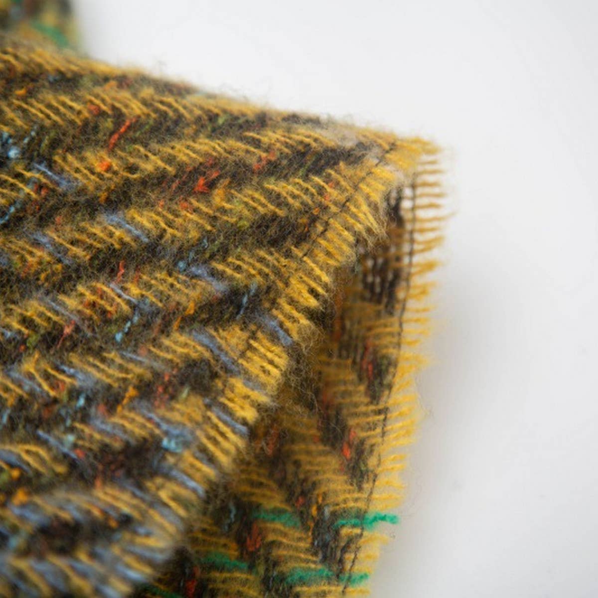 GRADIENT TASSEL SCARF FOR WOMEN WINTER SHAWL_CWASC0858