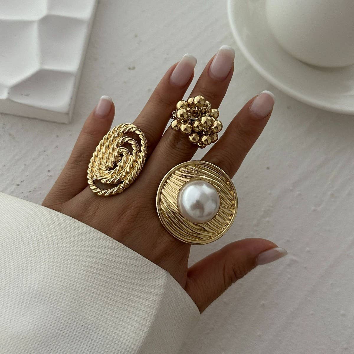 IRREGULAR GEOMETRIC ELLIPSE ALLOY WINDING RING_CWMM3229