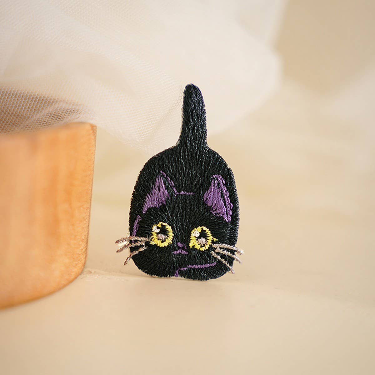 3D CAT EMBROIDERED IRON ON PATCH FOR STAIN REPAIR_CWMM5921