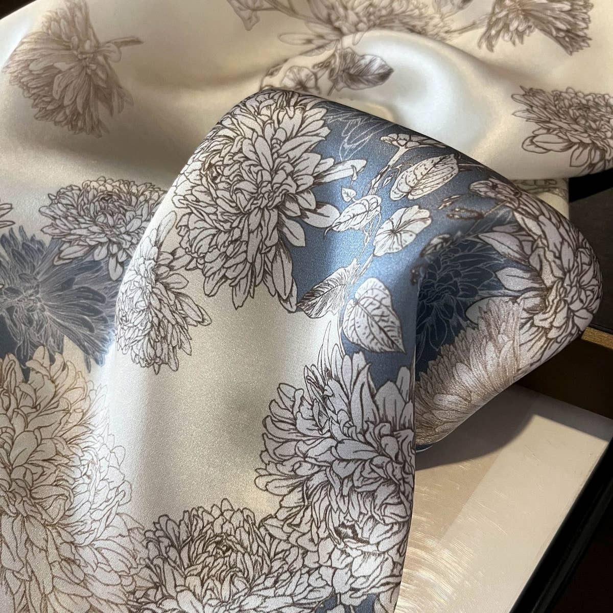 100% MULBERRY SILK SQUARE SCARF FOR HAIR NECK_CWASC0564