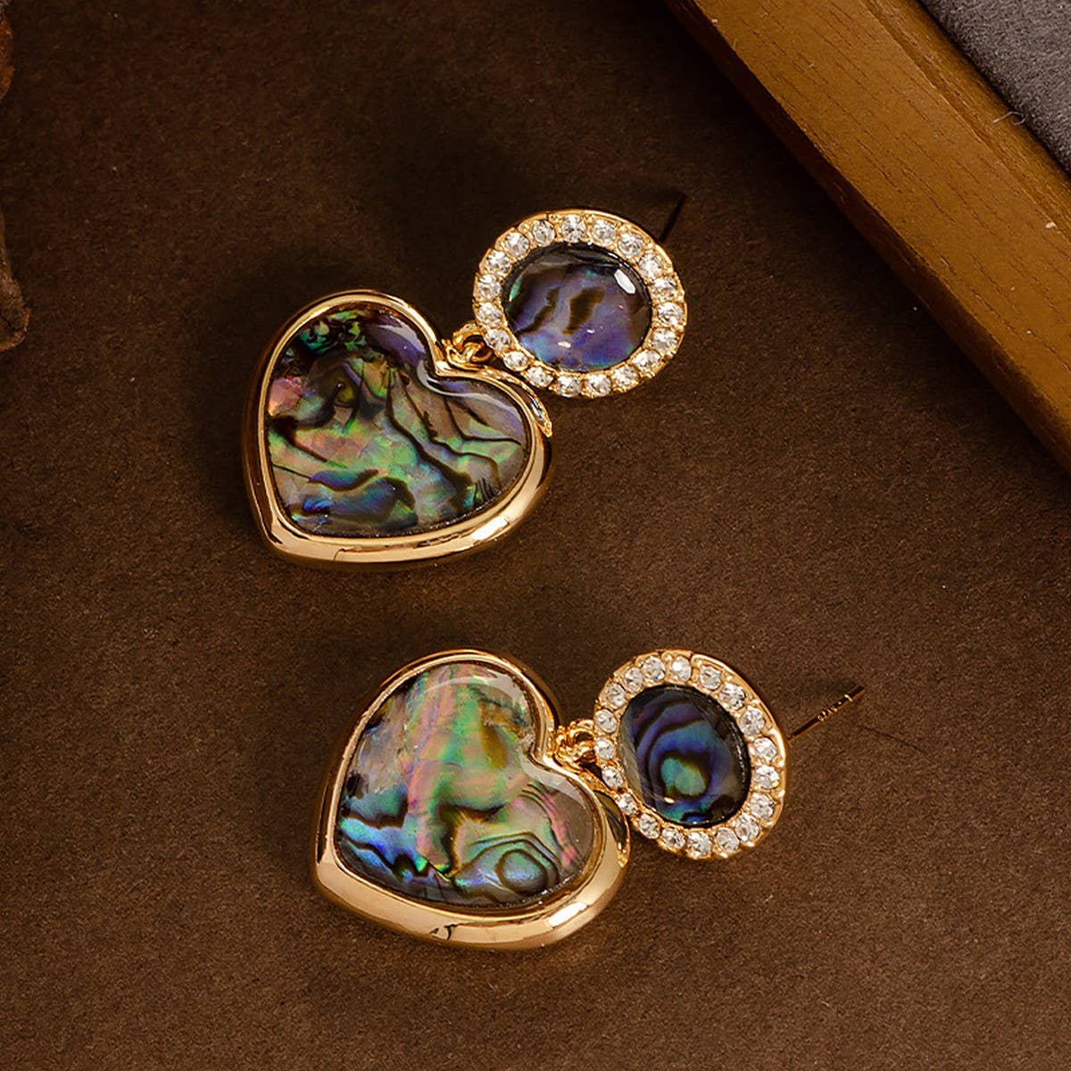 ABALONE EARRINGS WITH DIAMOND AND ZIRCONIA_CWMM4356