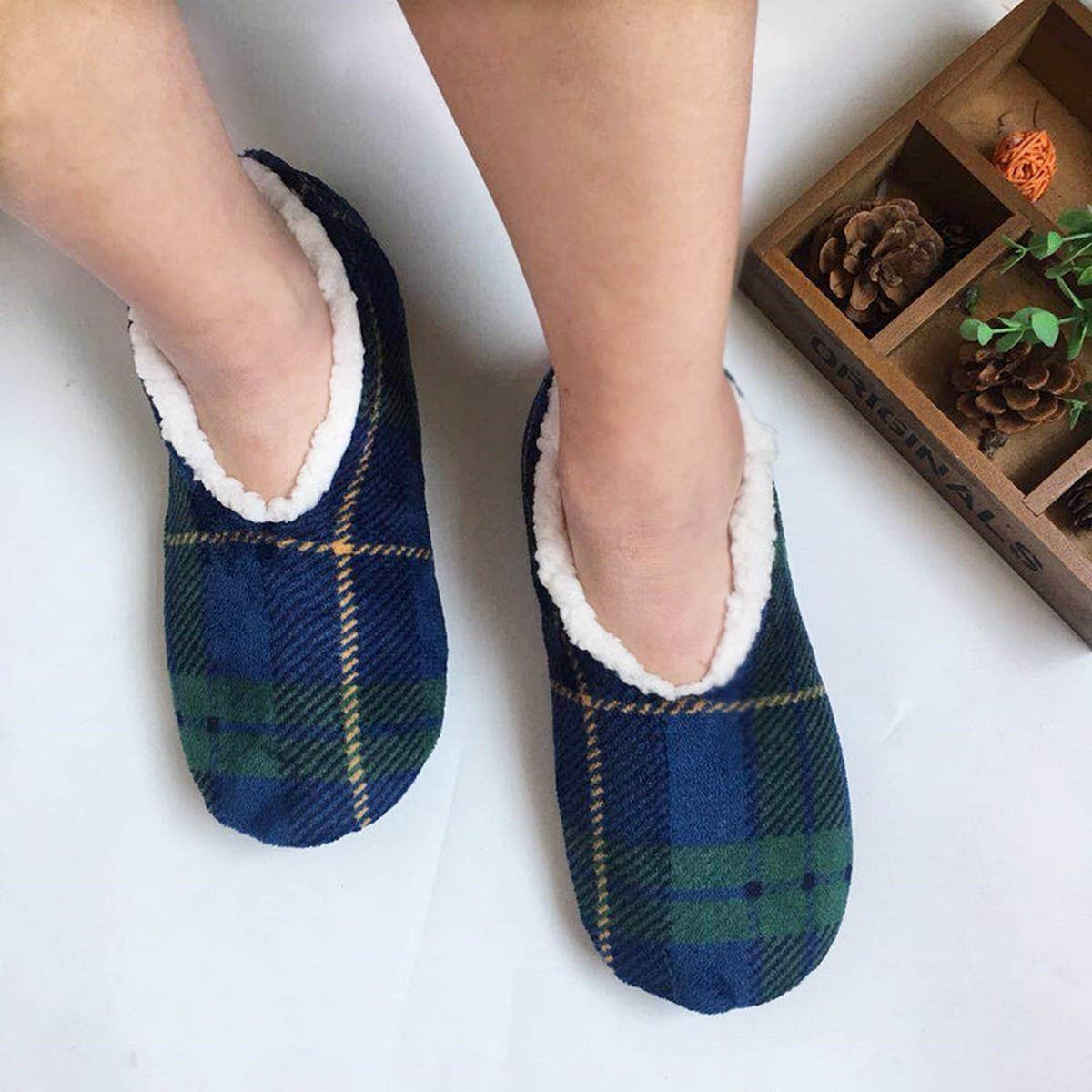 MENS HOME SOFT BOTTOM NON SLIP WARM SOCKS_CWMM2362