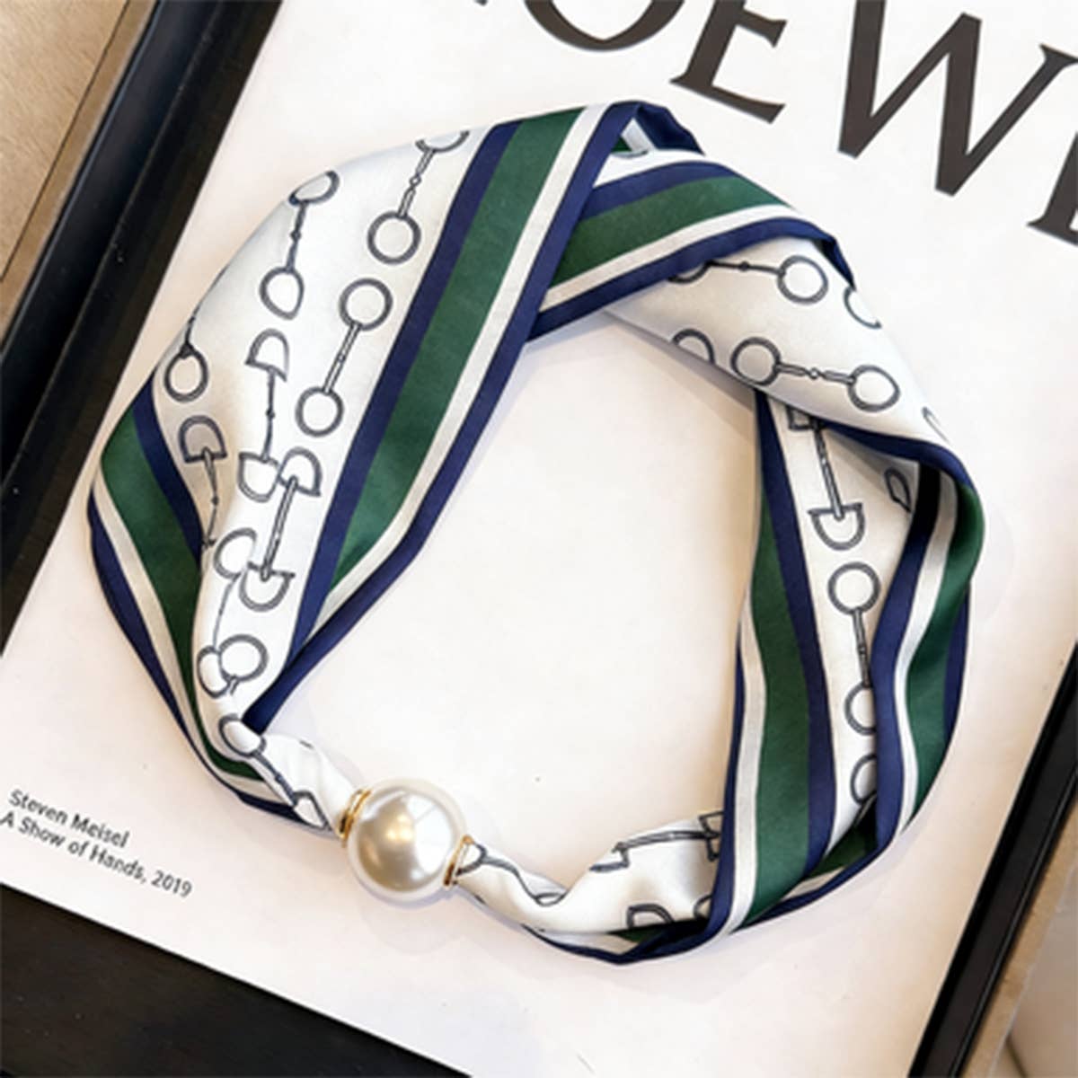 Pearl Magnetic Skinny Silk Neck Scarf_Cwasc03934