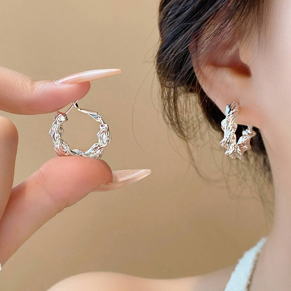 EXAGGERATED ROUND TWISTED TEMPERAMENT EARRINGS_CWAJE2470