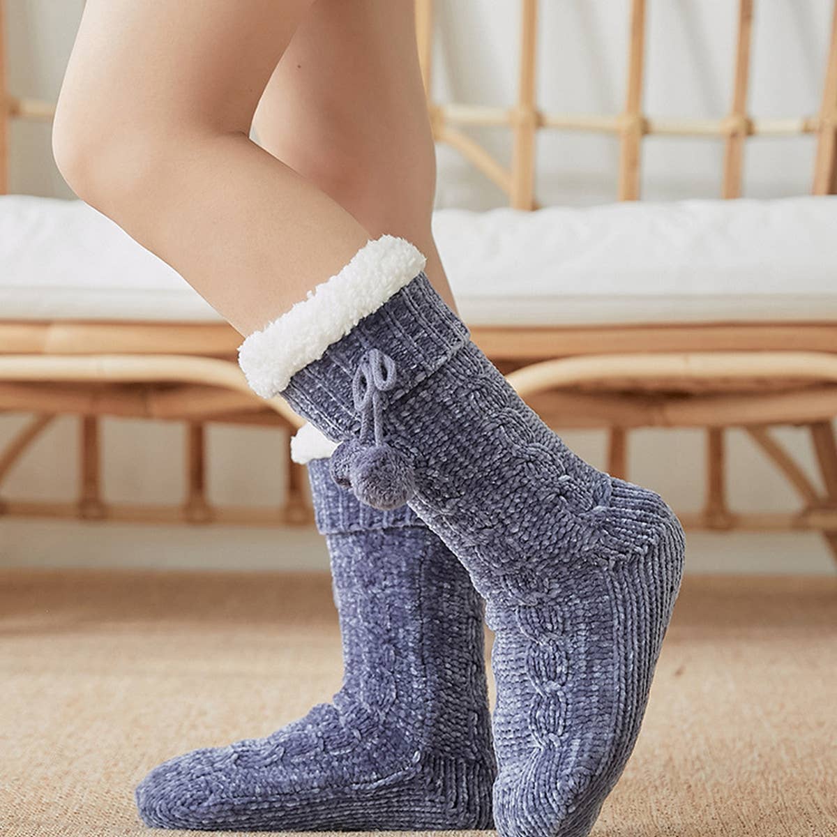 HOME LEISURE WARM PLUSH INDOOR SLIPPERS_CWMS0720