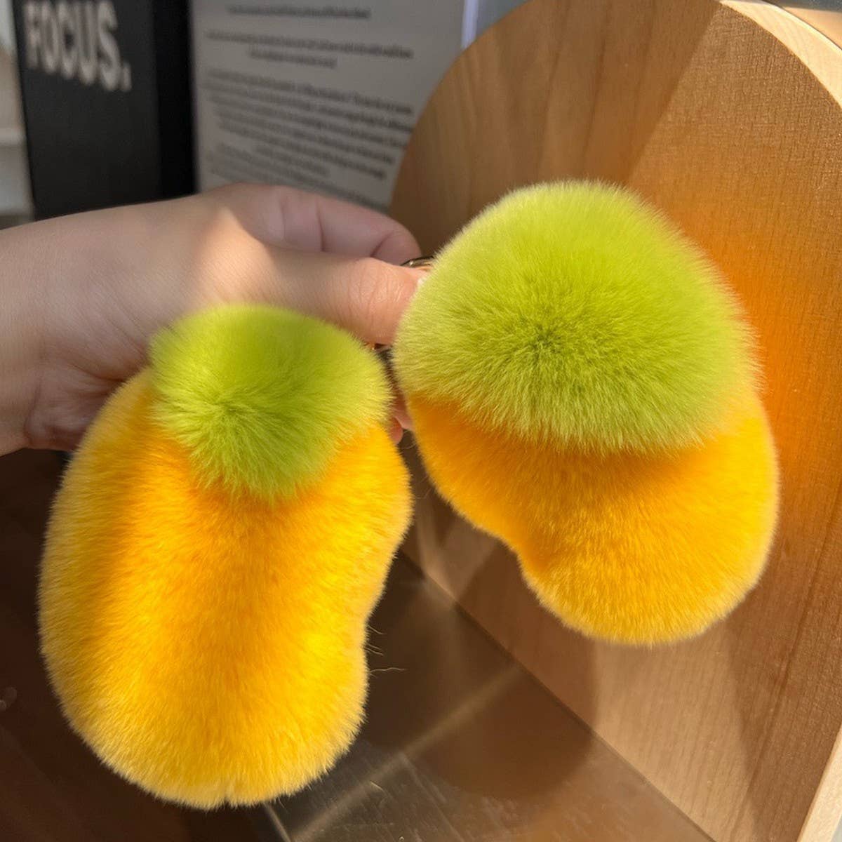 CUTE PLUSH DOLL SMALL MANGO CAR KEYCHAIN PENDANT_CWMM2498