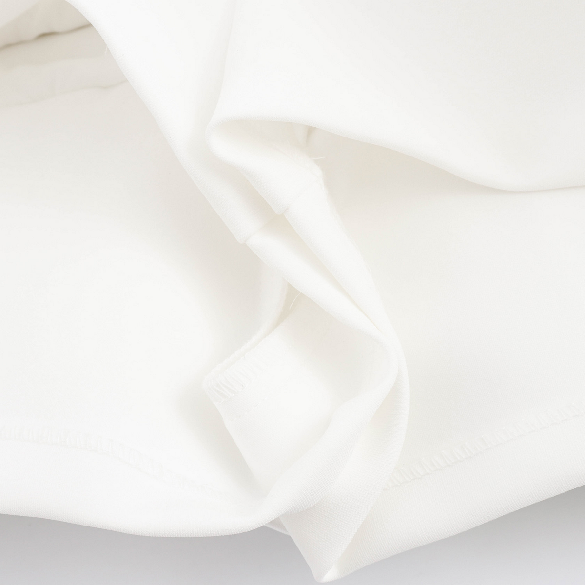 CHIC RUFFLE ACCENT DRESS FRENCH DESIGN DRESS_CWDMD5808