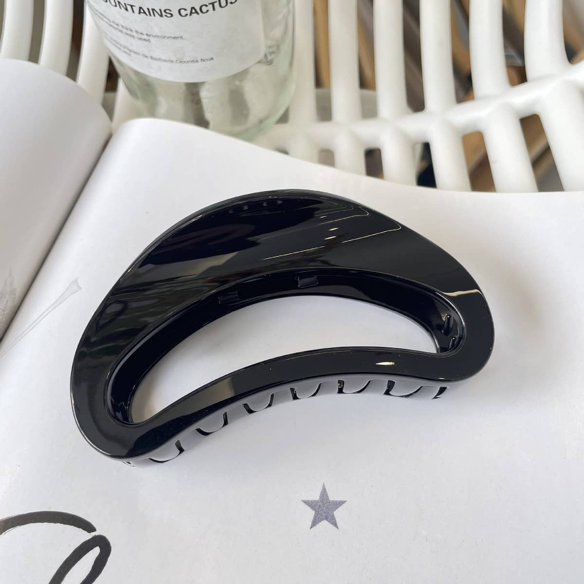 THICK HAIR CLAW ELEGANT INS STYLE SHARK CLIP_CWAHA2163