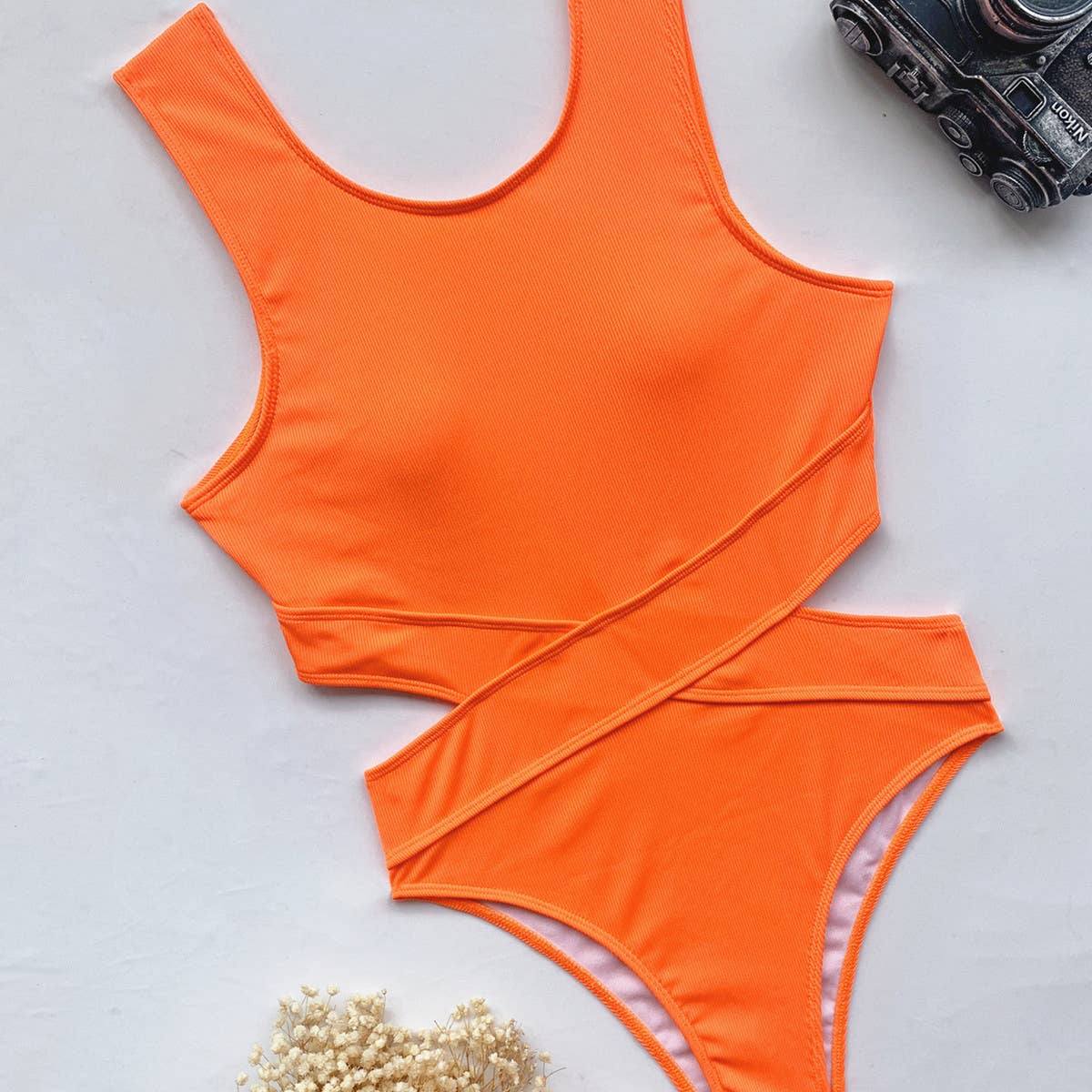 Women Solid Color Slim One-Piece Swimsuit_Cwmw0287