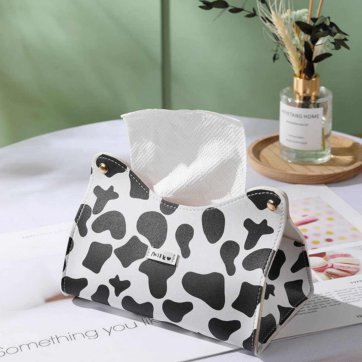 NEW HOUSEHOLD CUTE COW CARTOON TABLE TISSUE BOX_CWMM2258