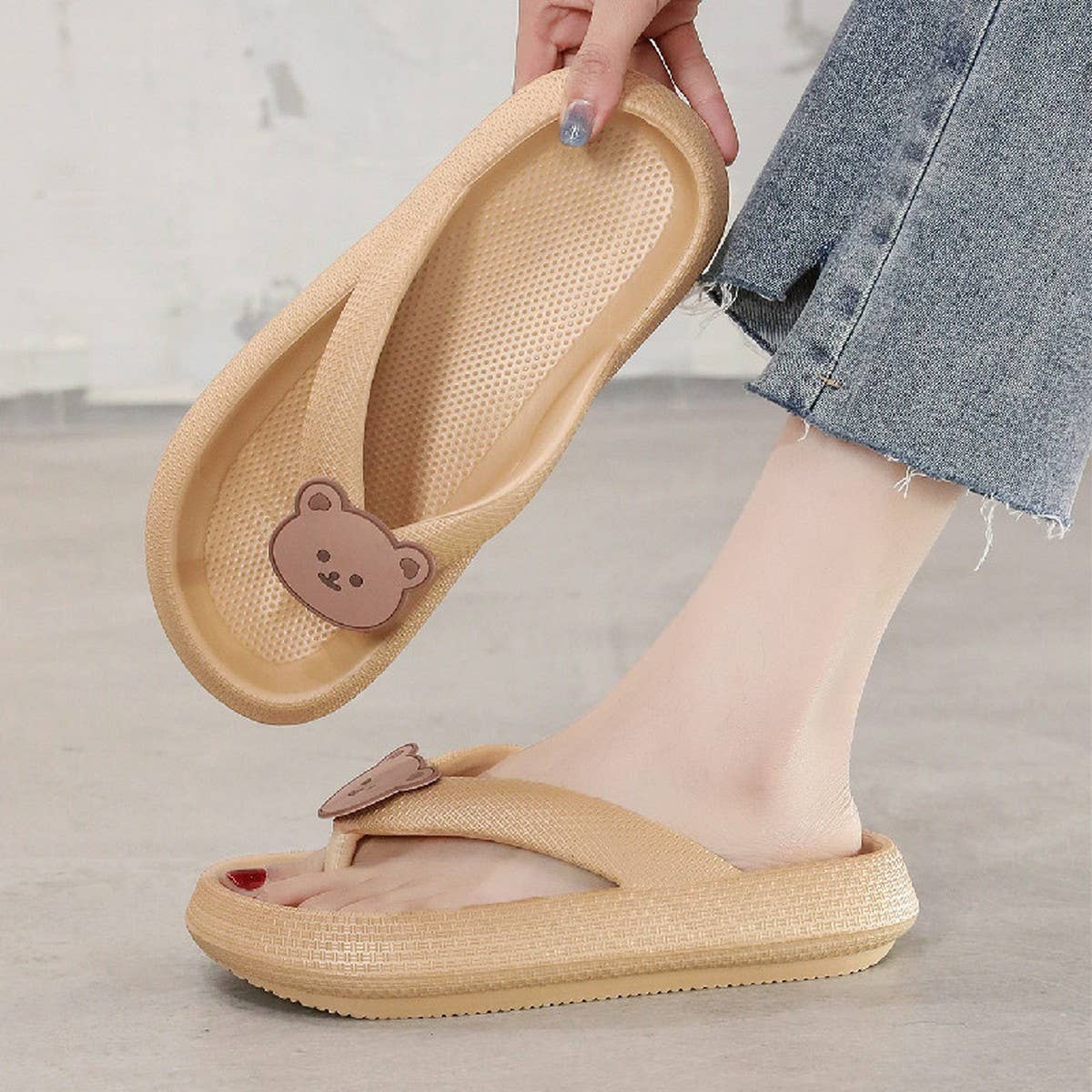 NON SLIP SANDALS WITH A POOP FEEL_CWSHS0748