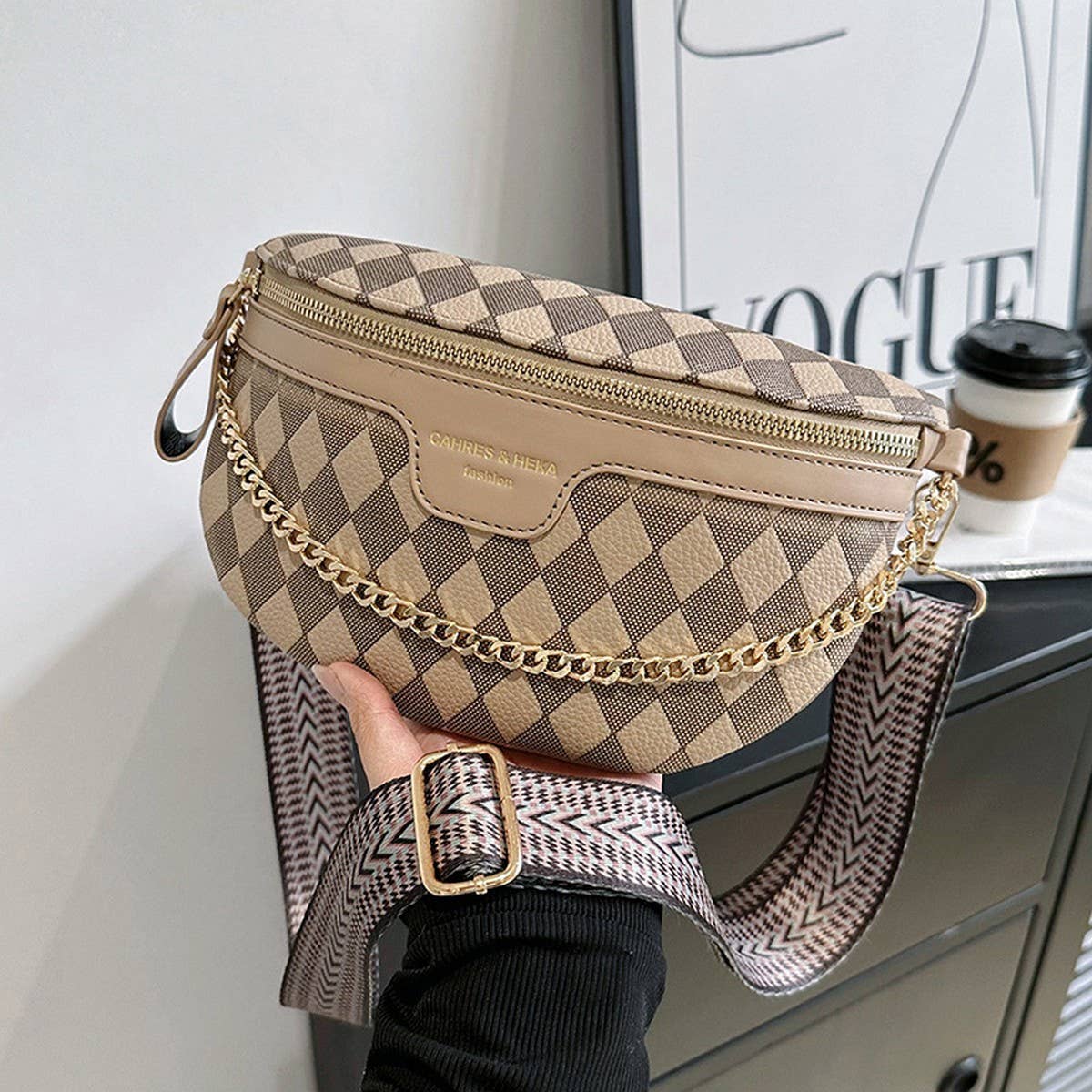 Checkered Chain Strap Pu Crossbody Chest Bag_Cuab00597