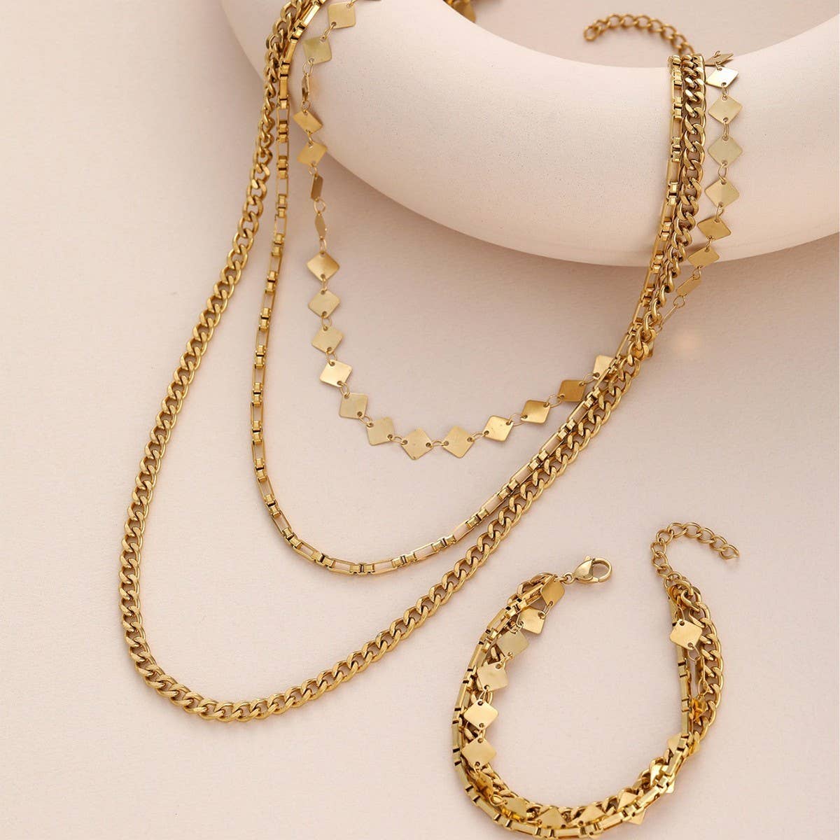 MULTI LAYER DIAMOND GOLD PLATED NON FADING NECKLACE_CWMM3673