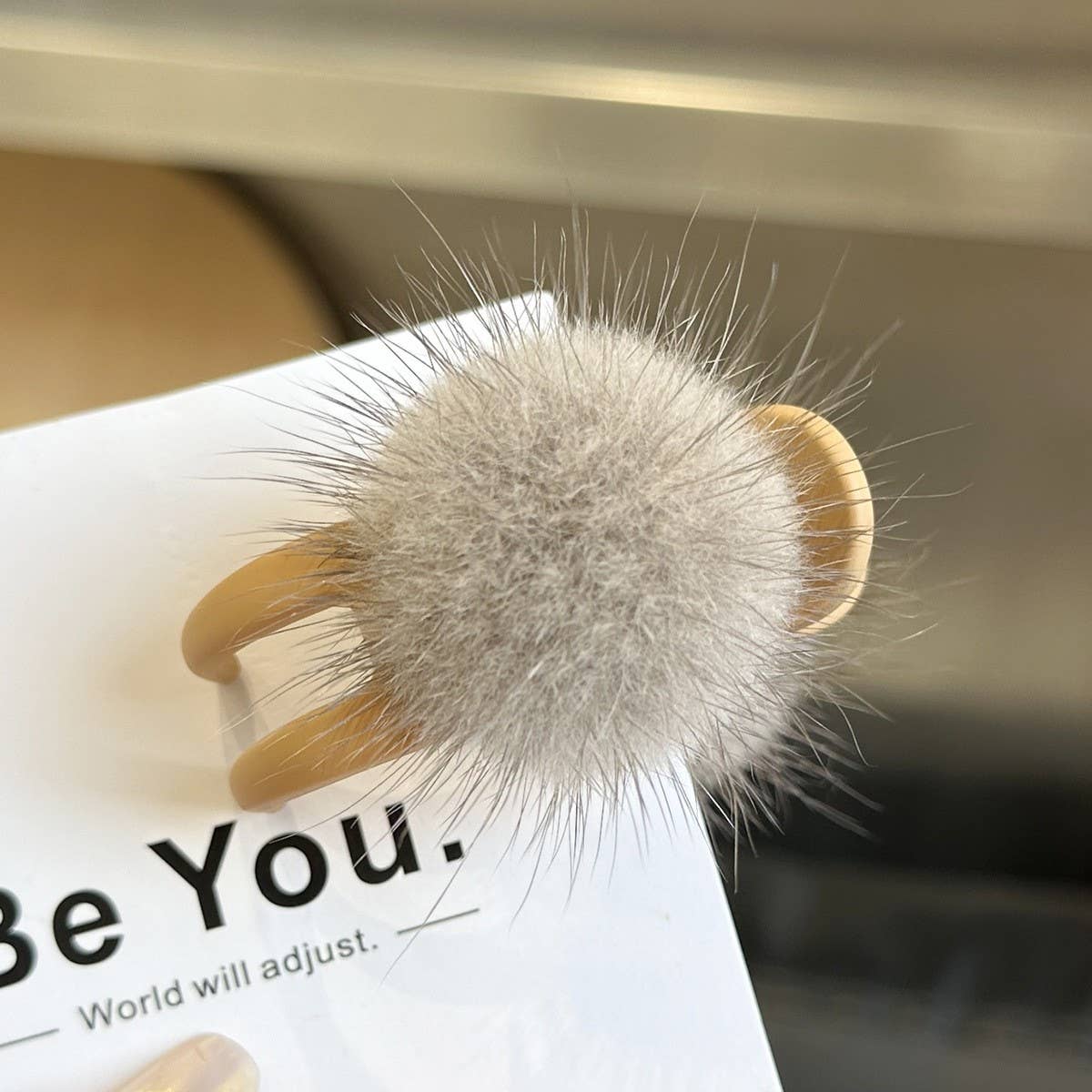 MINK FUR BALL HAIR CLAW CUTE WINTER FLUFFY CLIP_CWAHA3310