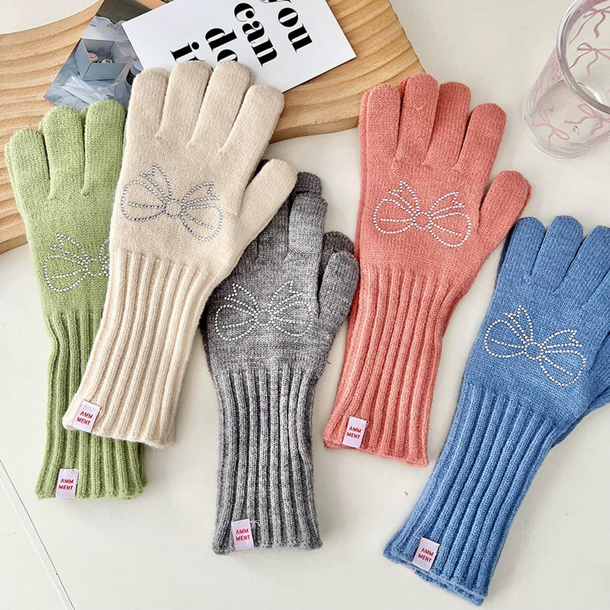 RHINESTONE BOW TOUCH SCREEN FIVE FINGER GLOVES_CWAG0141