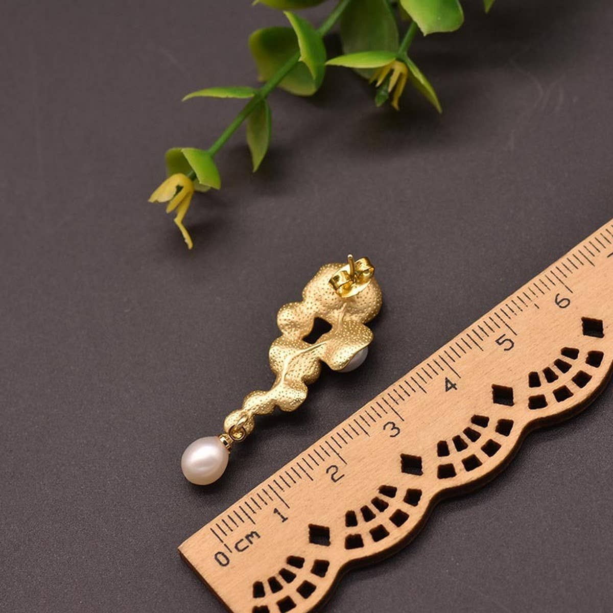 NATURAL FRESHWATER PEARL LONG EARRINGS FOR WOMEN_CWAJE3791