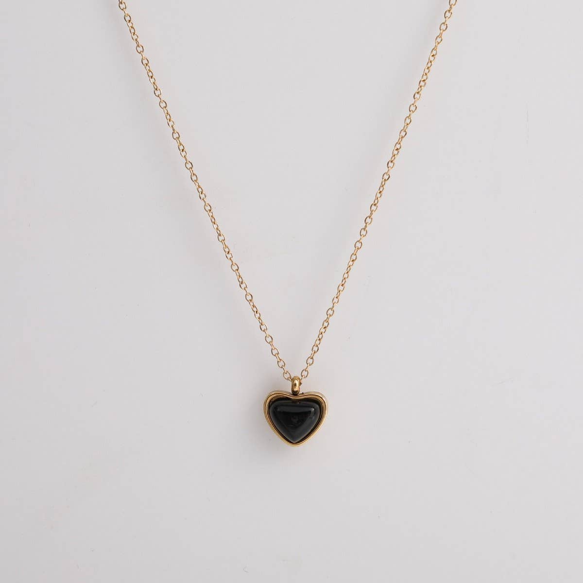 HEART SHAPE NATURAL STONE RED AGATE PENDANT_CWMM5597