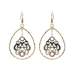 NATURAL SEA SHELL FLOWER SHAPED HOLLOW EARRINGS_CWMM4319