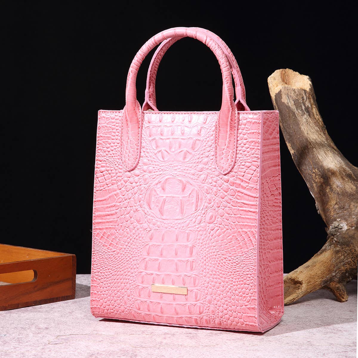 RETRO LARGE CAPACITY CROCODILE SHOULDER BAG_CWAB0925