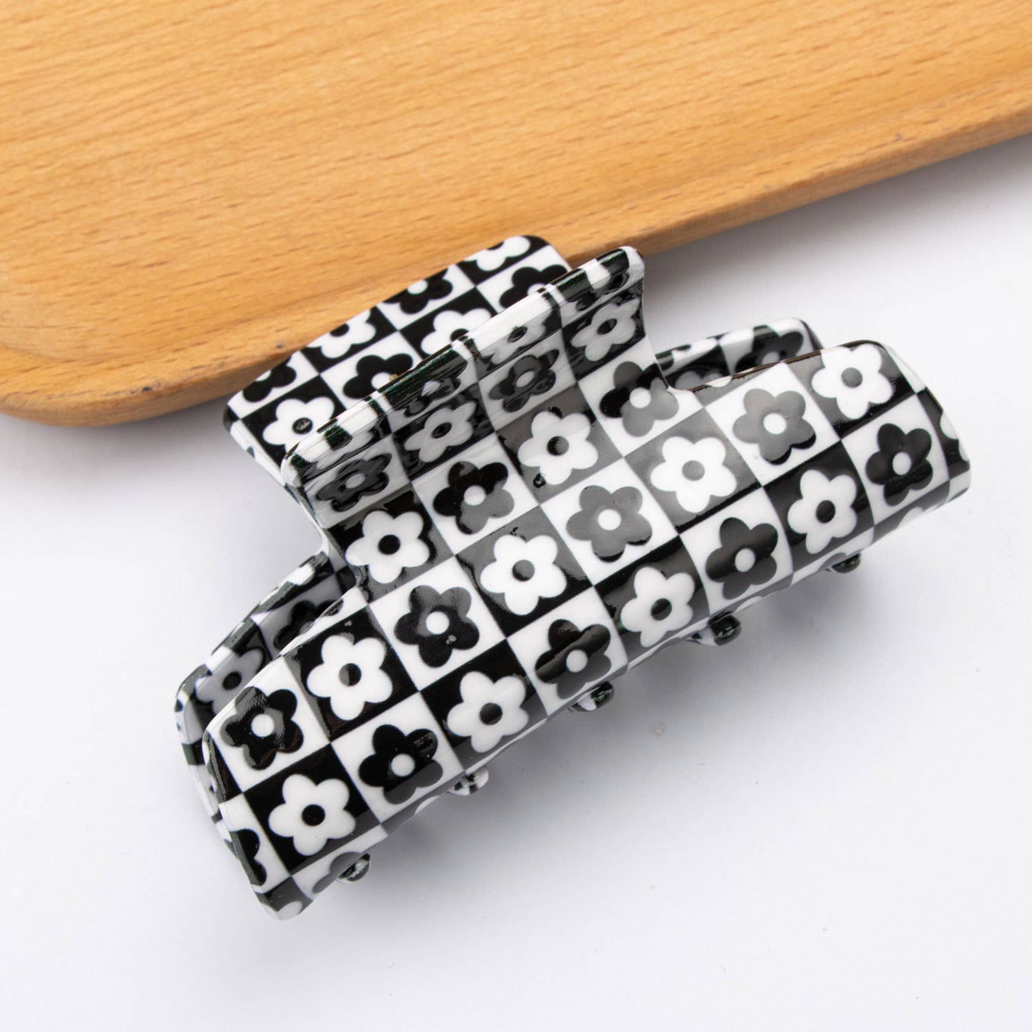 BLACK WHITE PLAID HAIR CLAW RETRO CHIC CLIP_CWAHA0312